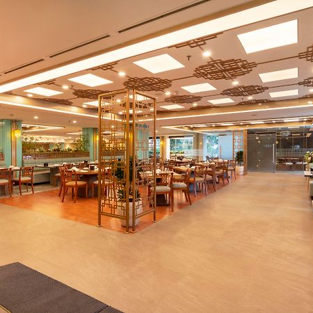 Blue Sky Hotel Balikpapan Eksteriør billede