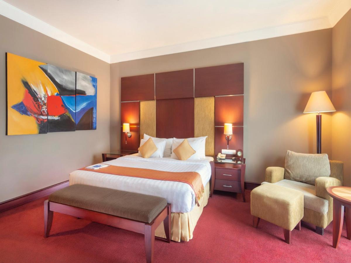 Blue Sky Hotel Balikpapan Eksteriør billede