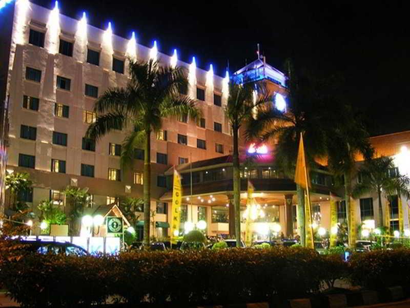 Blue Sky Hotel Balikpapan Eksteriør billede
