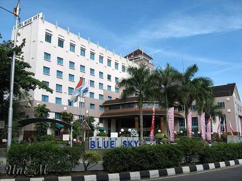 Blue Sky Hotel Balikpapan Eksteriør billede