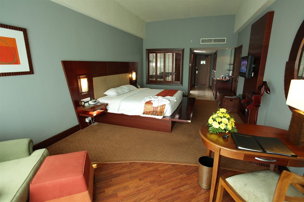 Blue Sky Hotel Balikpapan Eksteriør billede