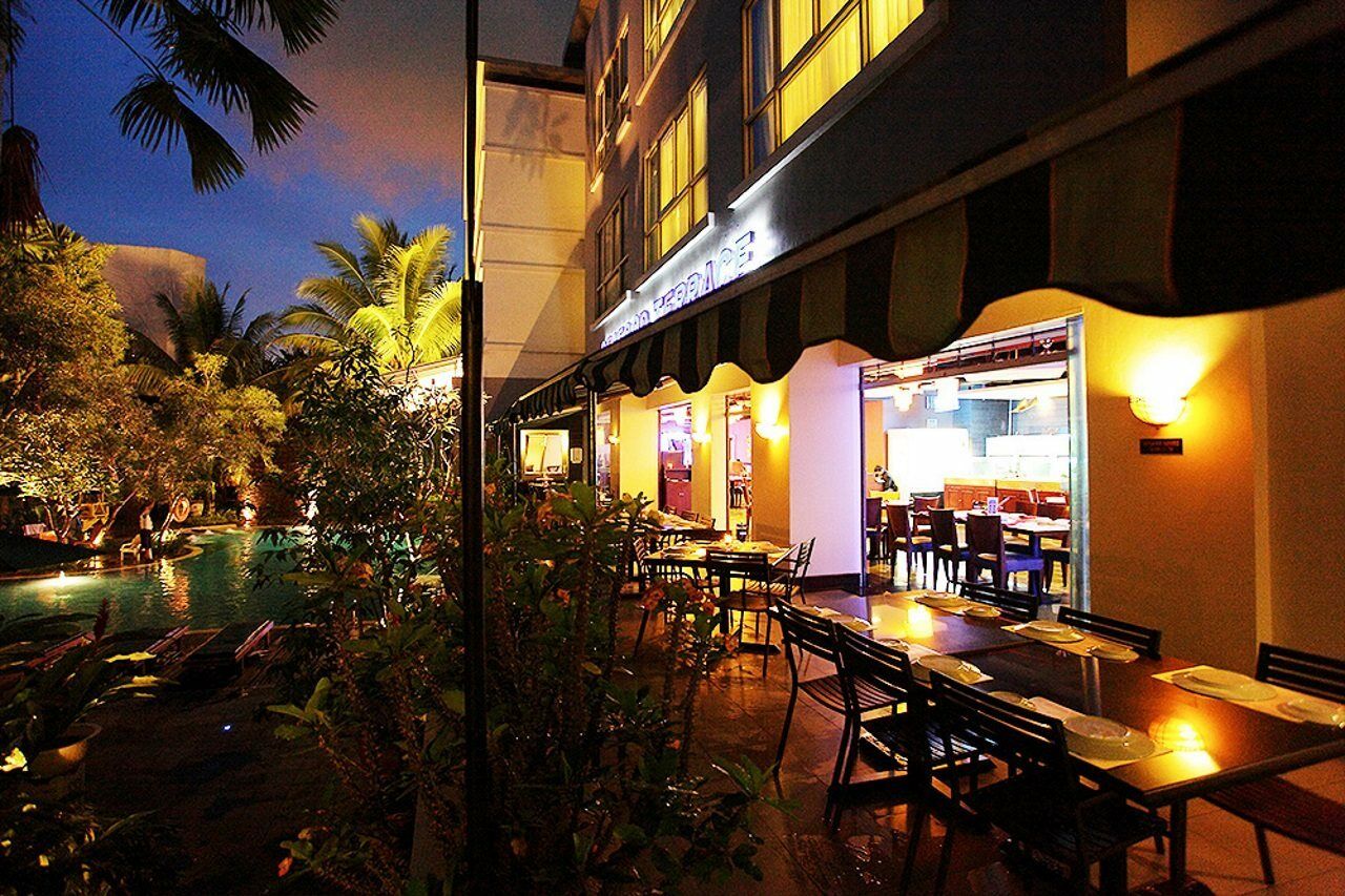 Blue Sky Hotel Balikpapan Eksteriør billede