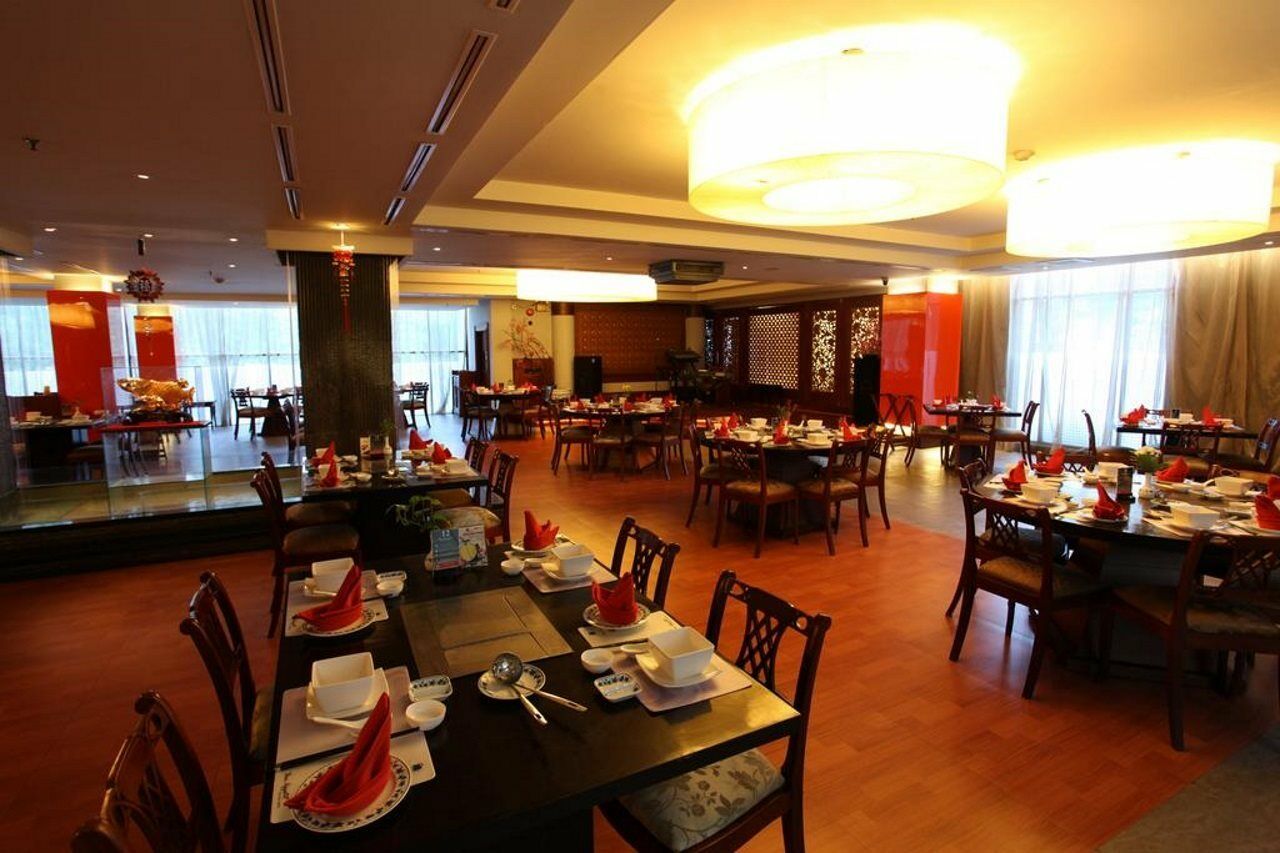 Blue Sky Hotel Balikpapan Eksteriør billede